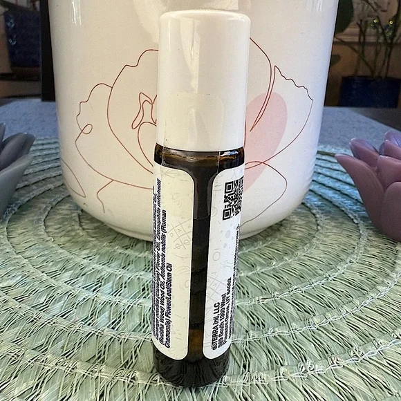 Calmer Restful Blend Essential Oil Roll-On Bottle, doTERRA, 10ml - Picture 12 of 14